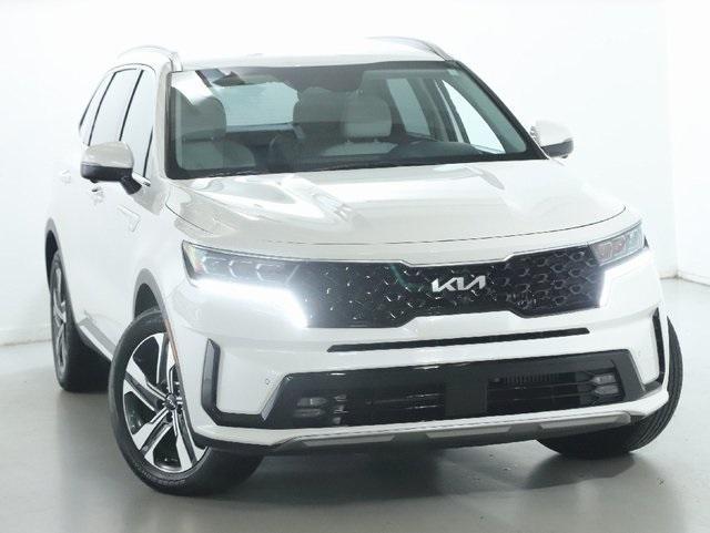 used 2023 Kia Sorento Hybrid car, priced at $31,425