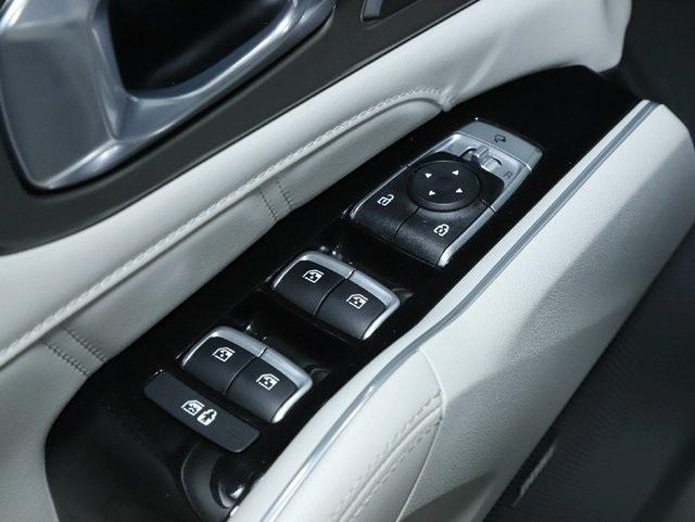 used 2023 Kia Sorento Hybrid car, priced at $31,425