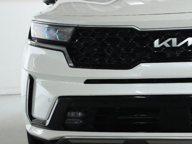 used 2023 Kia Sorento Hybrid car, priced at $31,425