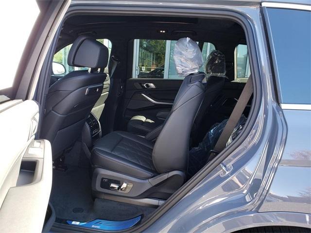 new 2026 BMW X7 car, priced at $93,365