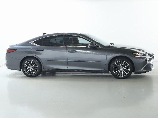 used 2025 Lexus ES 350 car, priced at $42,922
