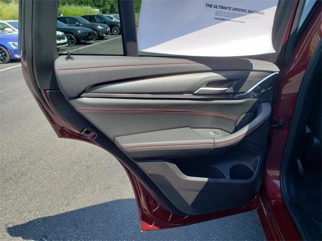 new 2025 BMW X4 car, priced at $63,275