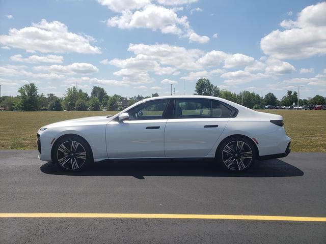 new 2024 BMW 760 car, priced at $138,520