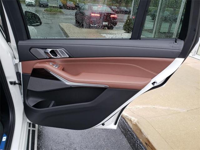 new 2026 BMW X7 car, priced at $92,285