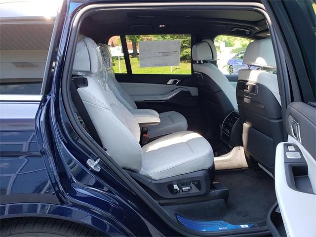 new 2026 BMW X7 car, priced at $95,935