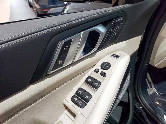 new 2026 BMW X7 car