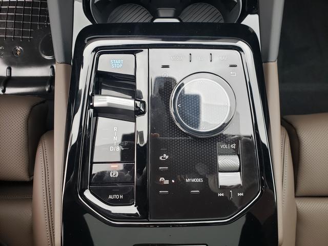 new 2024 BMW i5 car, priced at $78,670