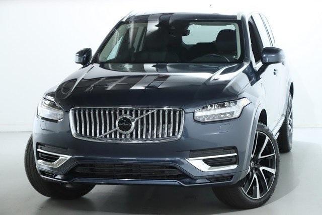 used 2022 Volvo XC90 Recharge Plug-In Hybrid car, priced at $46,000