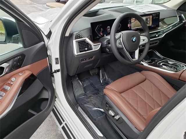 new 2025 BMW X7 car, priced at $89,650