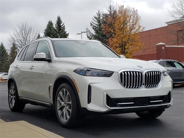 new 2025 BMW X5 PHEV car, priced at $81,140