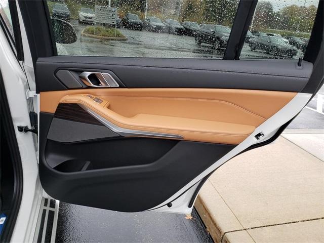 new 2026 BMW X7 car, priced at $94,065