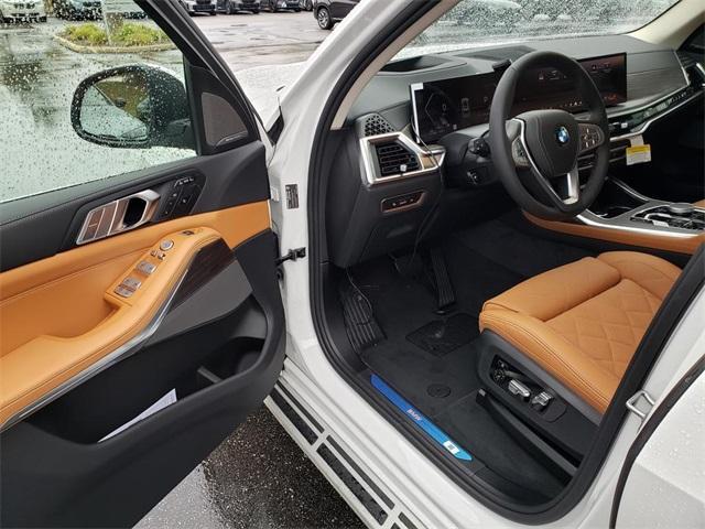 new 2026 BMW X7 car, priced at $94,065
