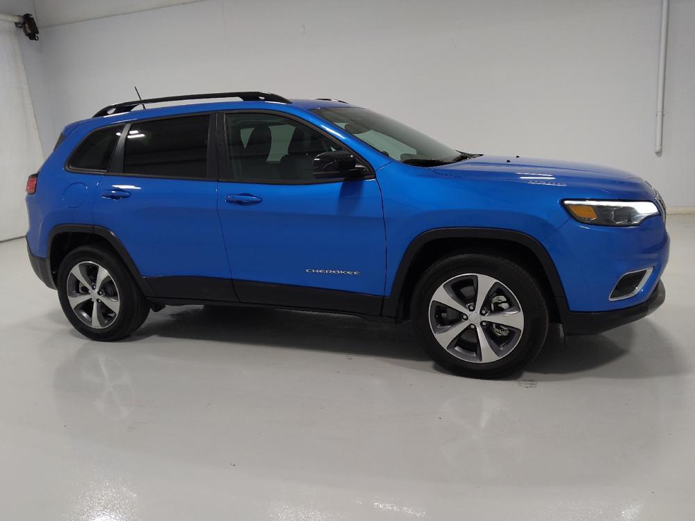 used 2022 Jeep Cherokee car, priced at $26,095