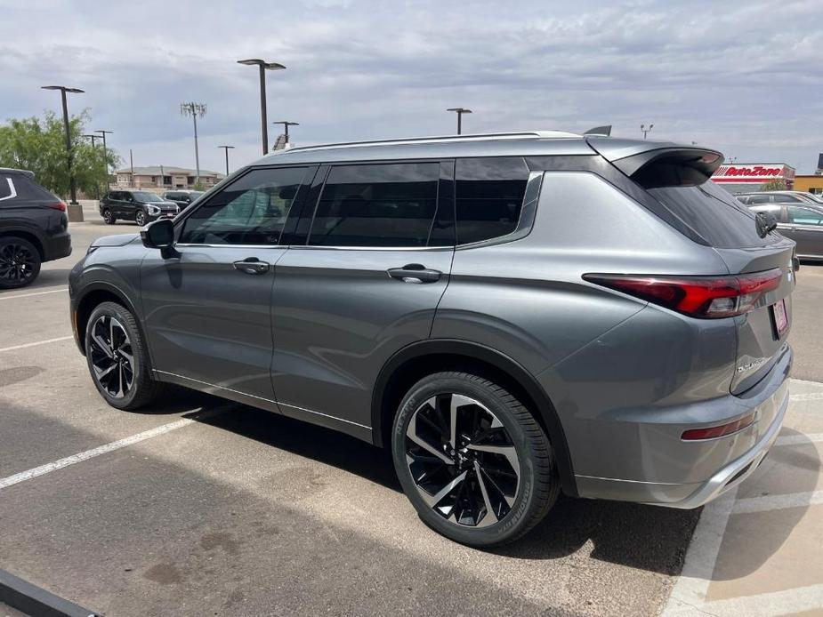 new 2024 Mitsubishi Outlander car, priced at $38,710