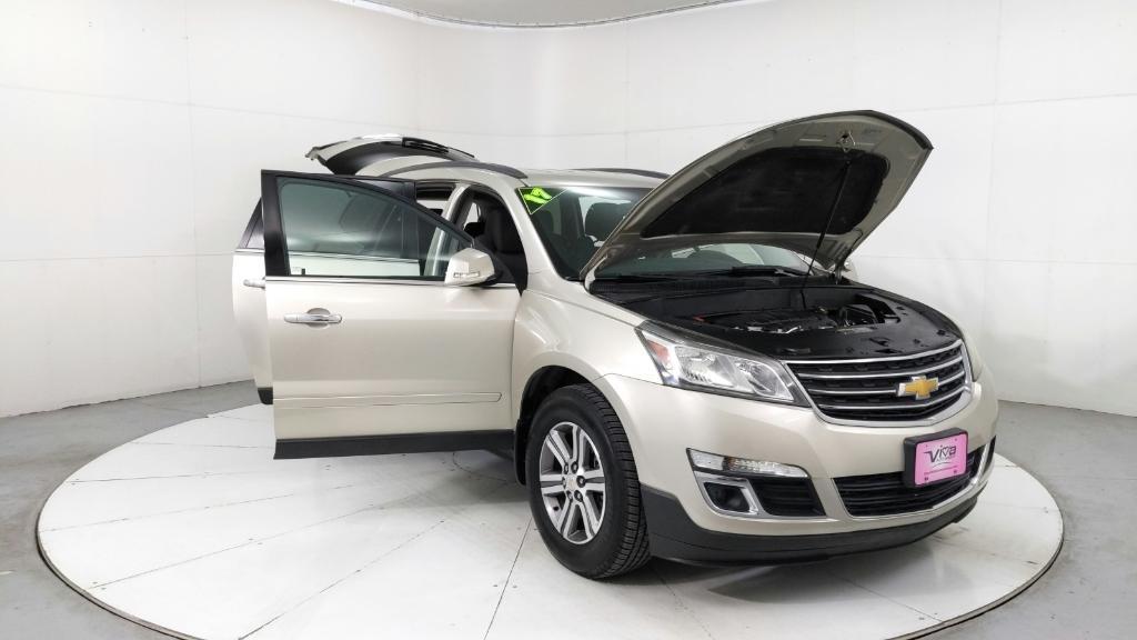 used 2017 Chevrolet Traverse car, priced at $17,891