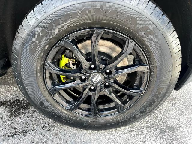 used 2012 Jeep Grand Cherokee car, priced at $7,992