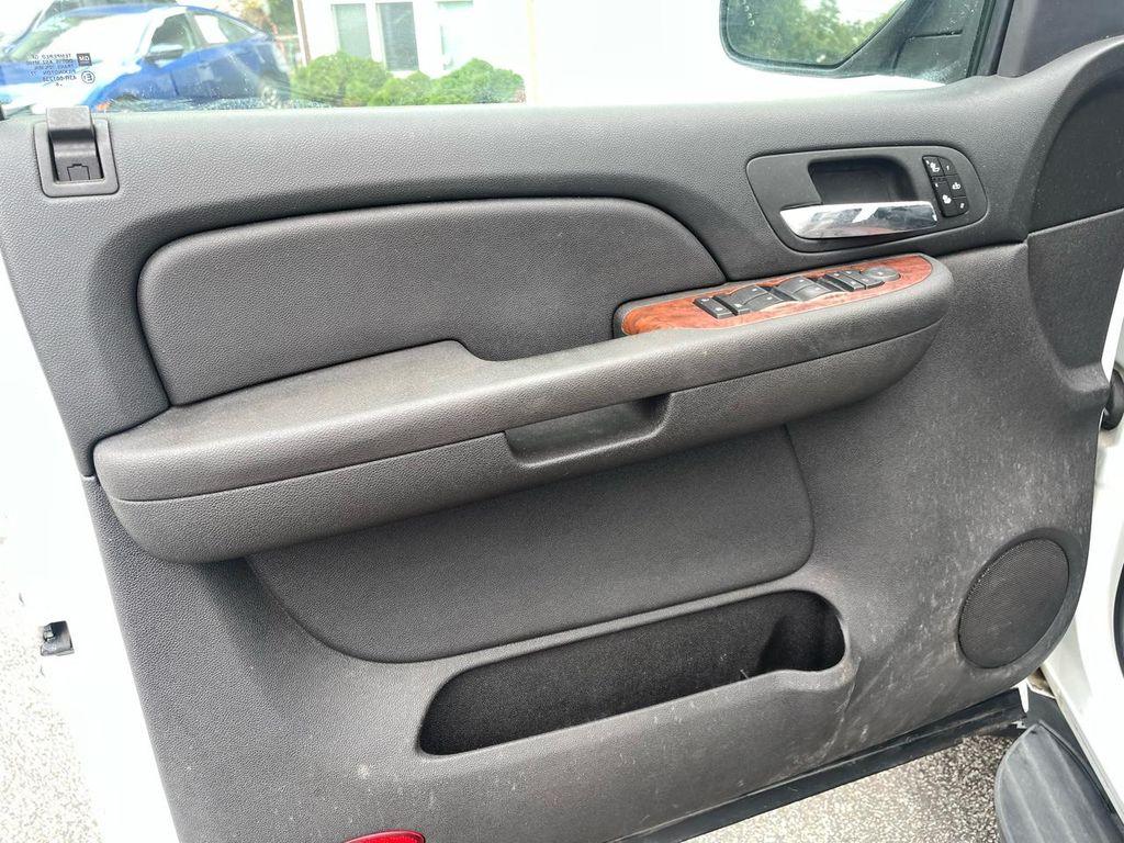 used 2007 Chevrolet Suburban car, priced at $5,988