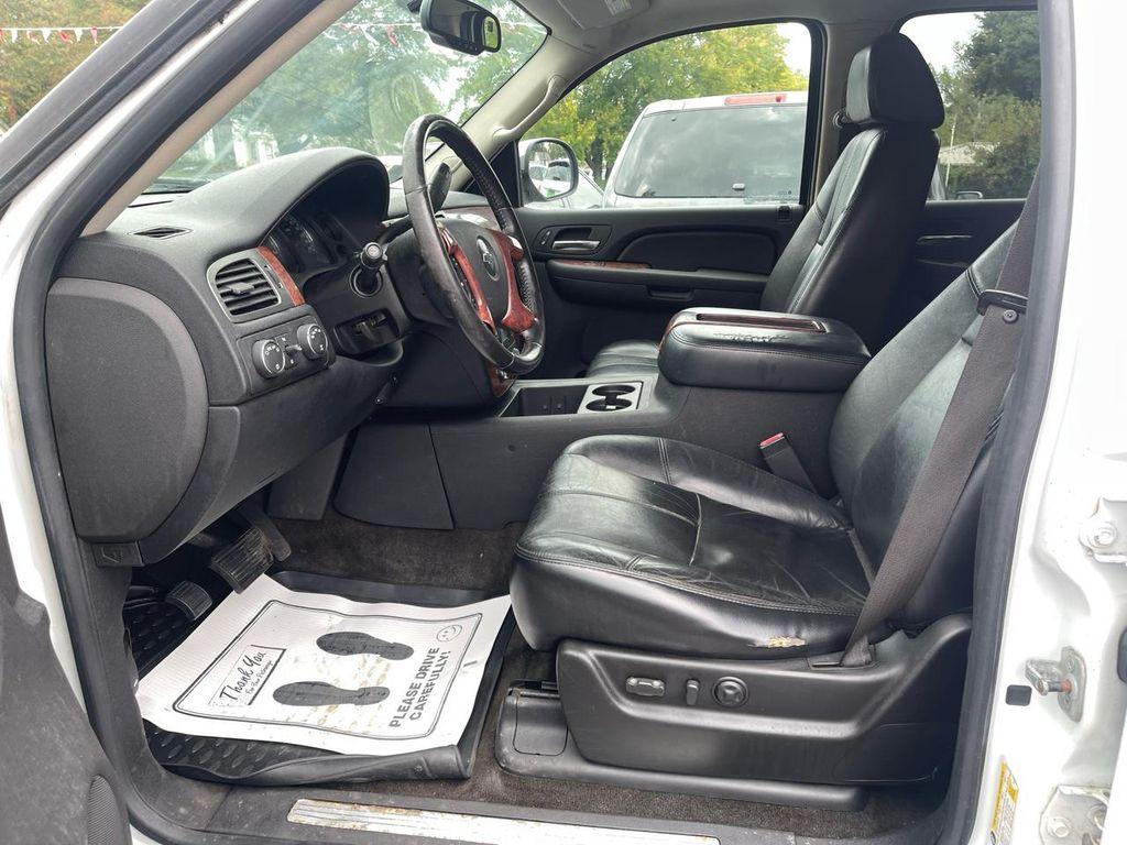 used 2007 Chevrolet Suburban car, priced at $5,988