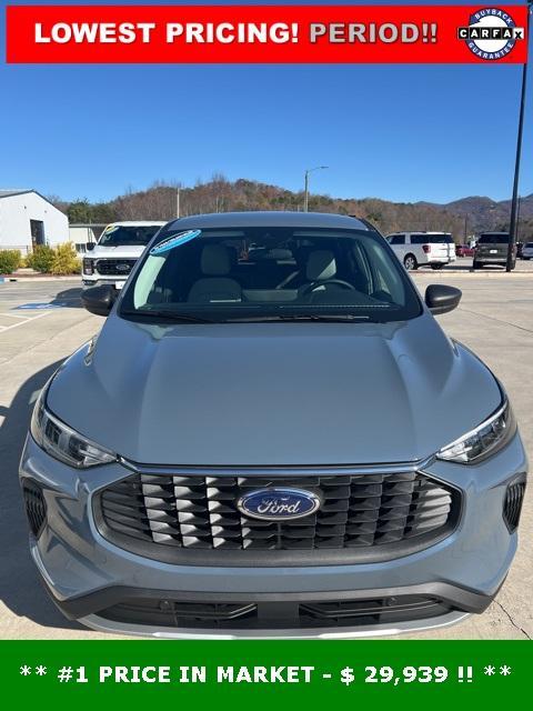 new 2025 Ford Escape car, priced at $29,939