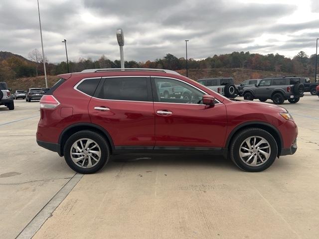 used 2015 Nissan Rogue car, priced at $17,900