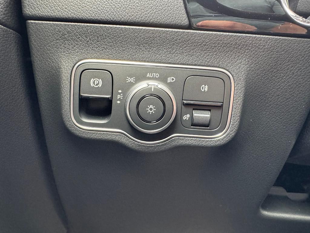 used 2025 Mercedes-Benz GLA 250 car, priced at $46,000