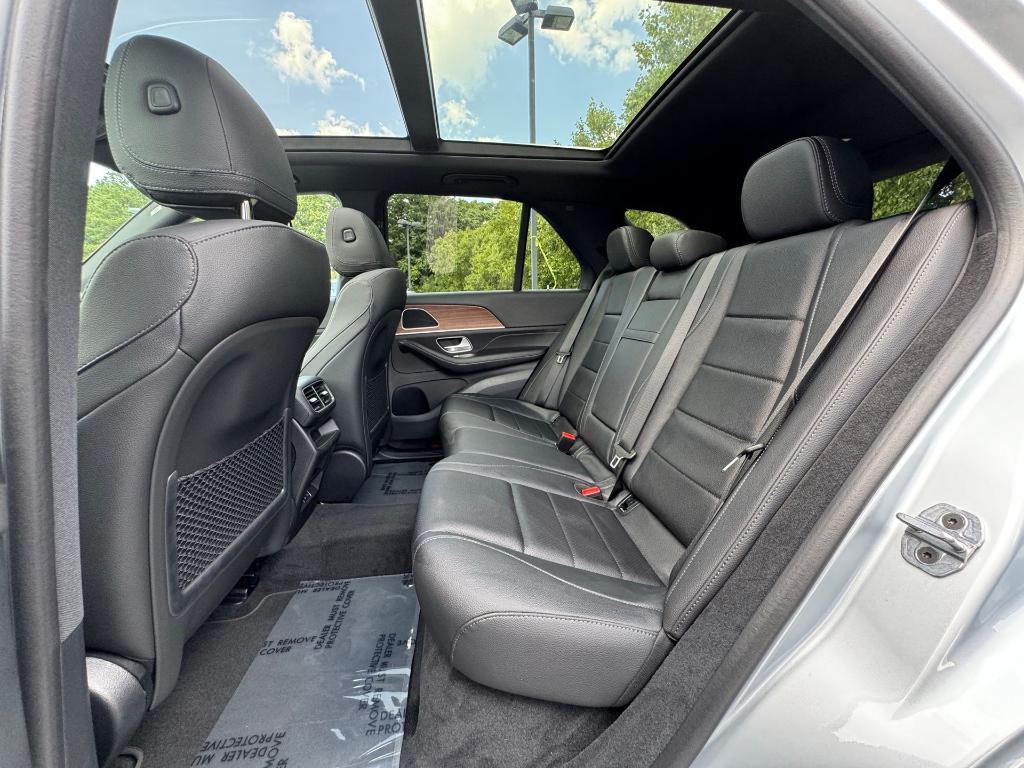 used 2025 Mercedes-Benz GLE 350 car, priced at $65,000