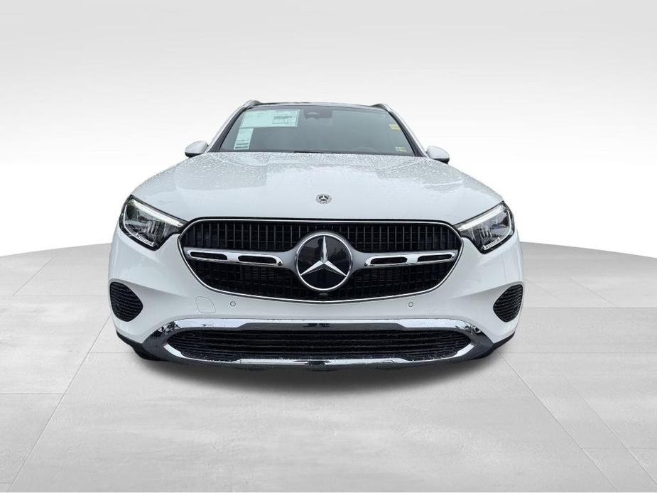 new 2025 Mercedes-Benz GLC 300 car, priced at $54,285