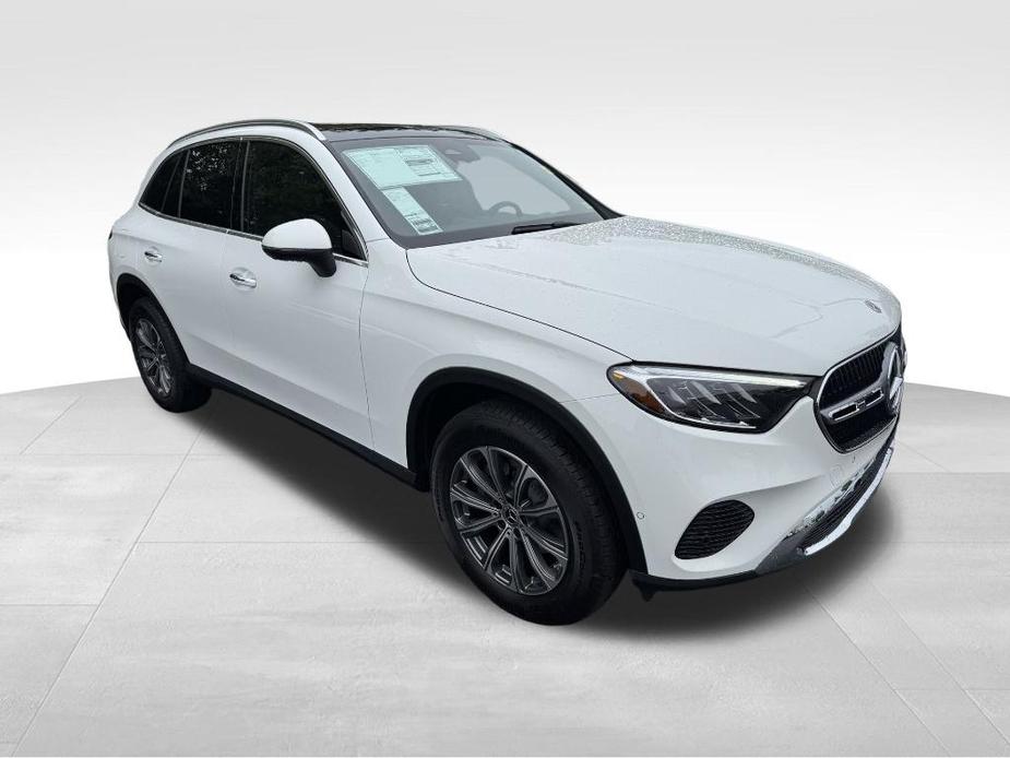 new 2025 Mercedes-Benz GLC 300 car, priced at $54,285