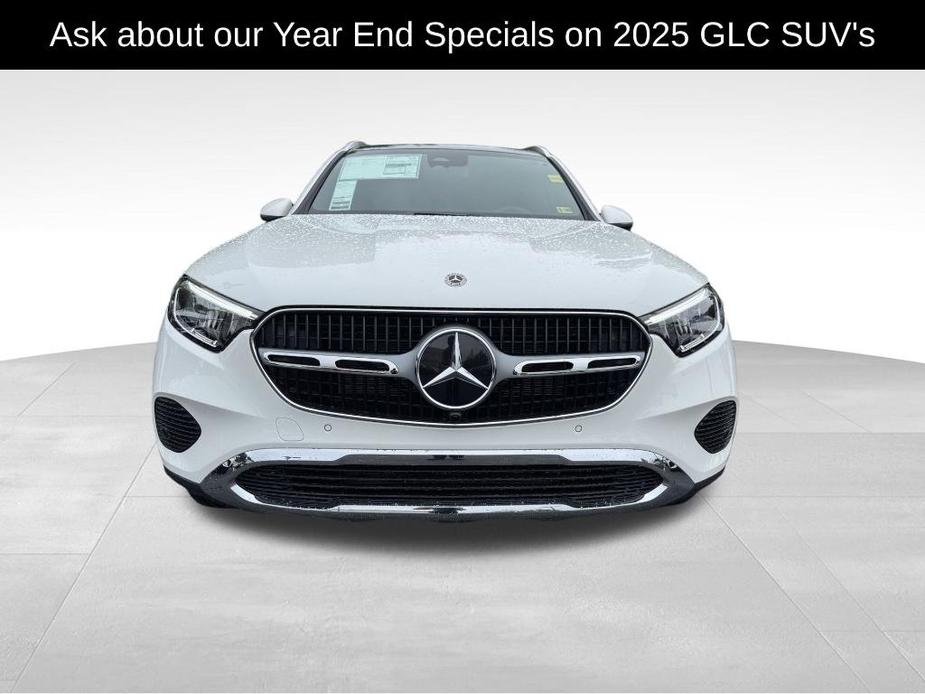 new 2025 Mercedes-Benz GLC 300 car, priced at $54,285