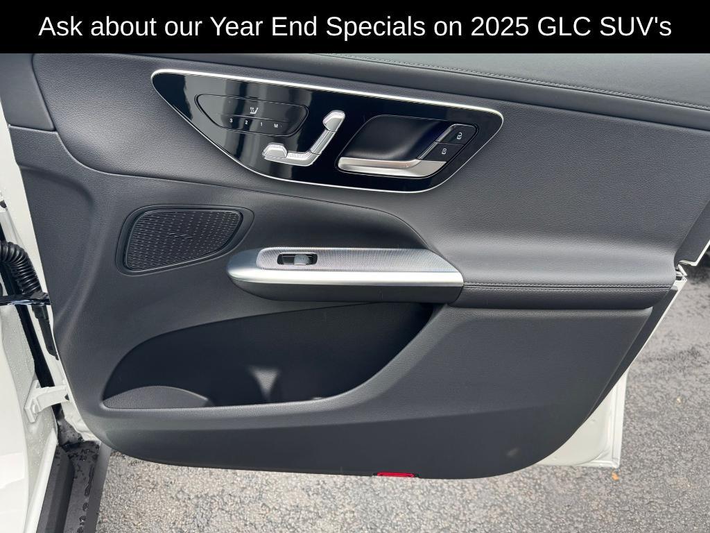 new 2025 Mercedes-Benz GLC 300 car, priced at $54,285