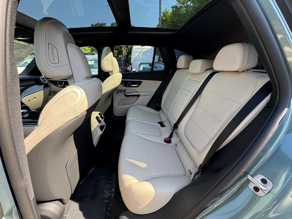 new 2025 Mercedes-Benz GLC 300 car, priced at $58,555