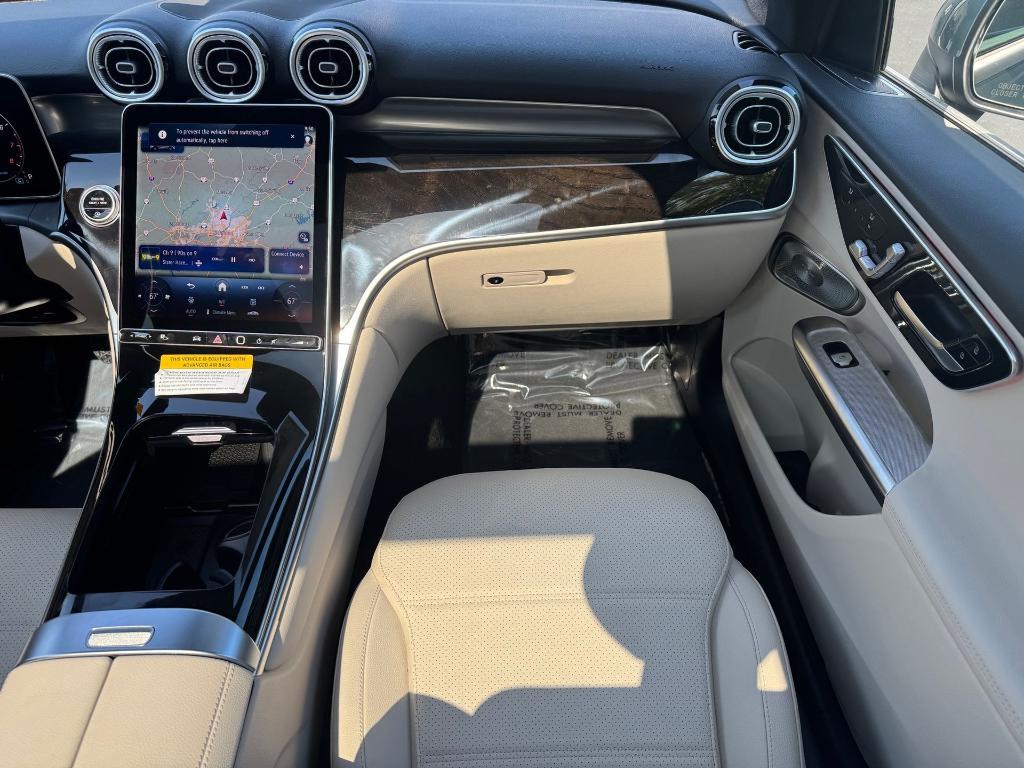 new 2025 Mercedes-Benz GLC 300 car, priced at $58,555