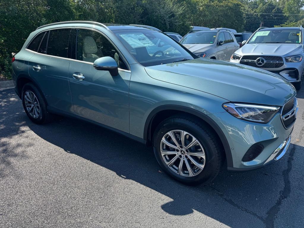 new 2025 Mercedes-Benz GLC 300 car, priced at $58,555