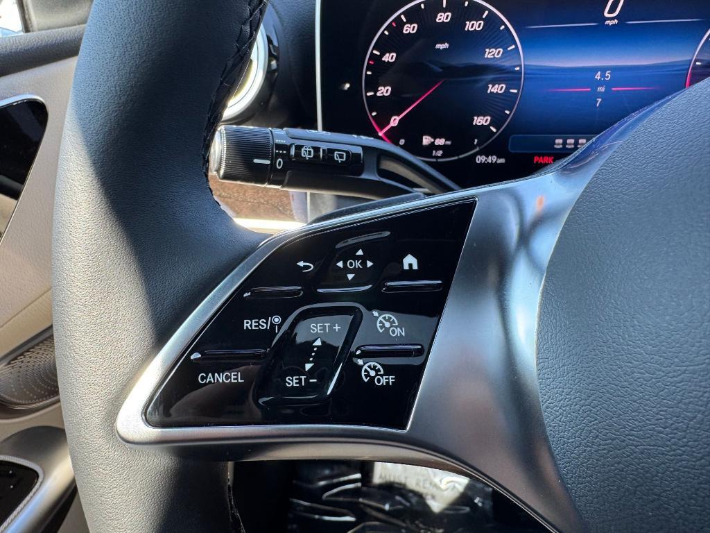 new 2025 Mercedes-Benz GLC 300 car, priced at $58,555