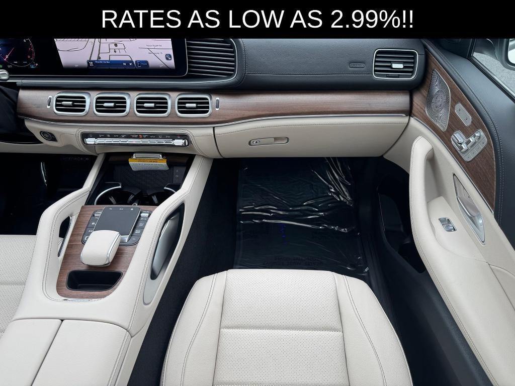 new 2025 Mercedes-Benz GLE 450 car, priced at $84,550