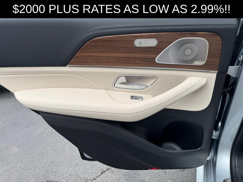 new 2025 Mercedes-Benz GLE 450 car, priced at $84,550