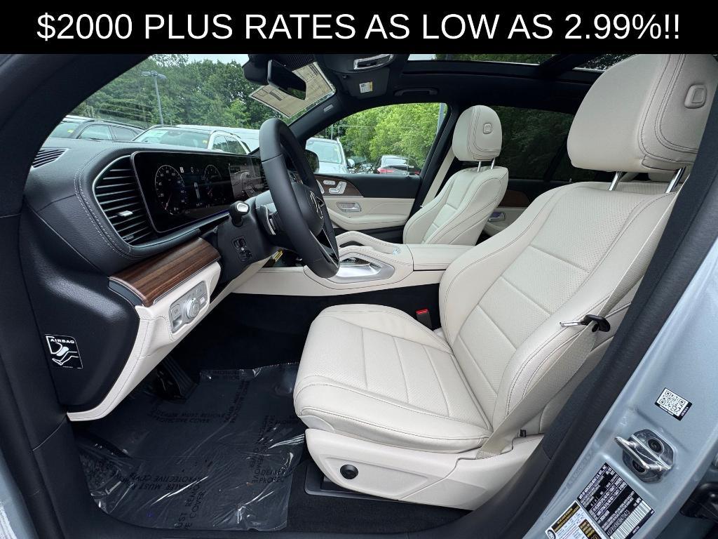 new 2025 Mercedes-Benz GLE 450 car, priced at $84,550