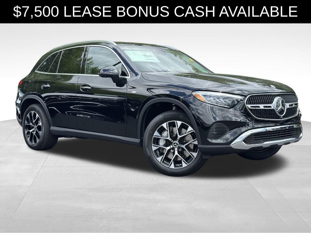 new 2025 Mercedes-Benz GLC 350e car, priced at $67,670