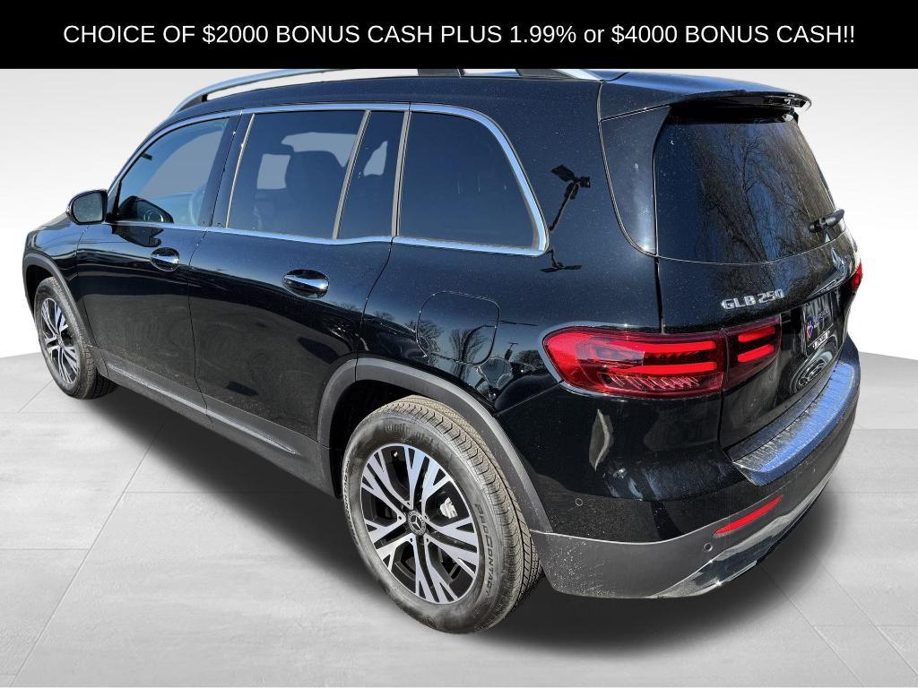 new 2025 Mercedes-Benz GLB 250 car, priced at $50,990