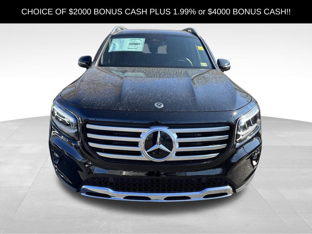 new 2025 Mercedes-Benz GLB 250 car, priced at $50,990