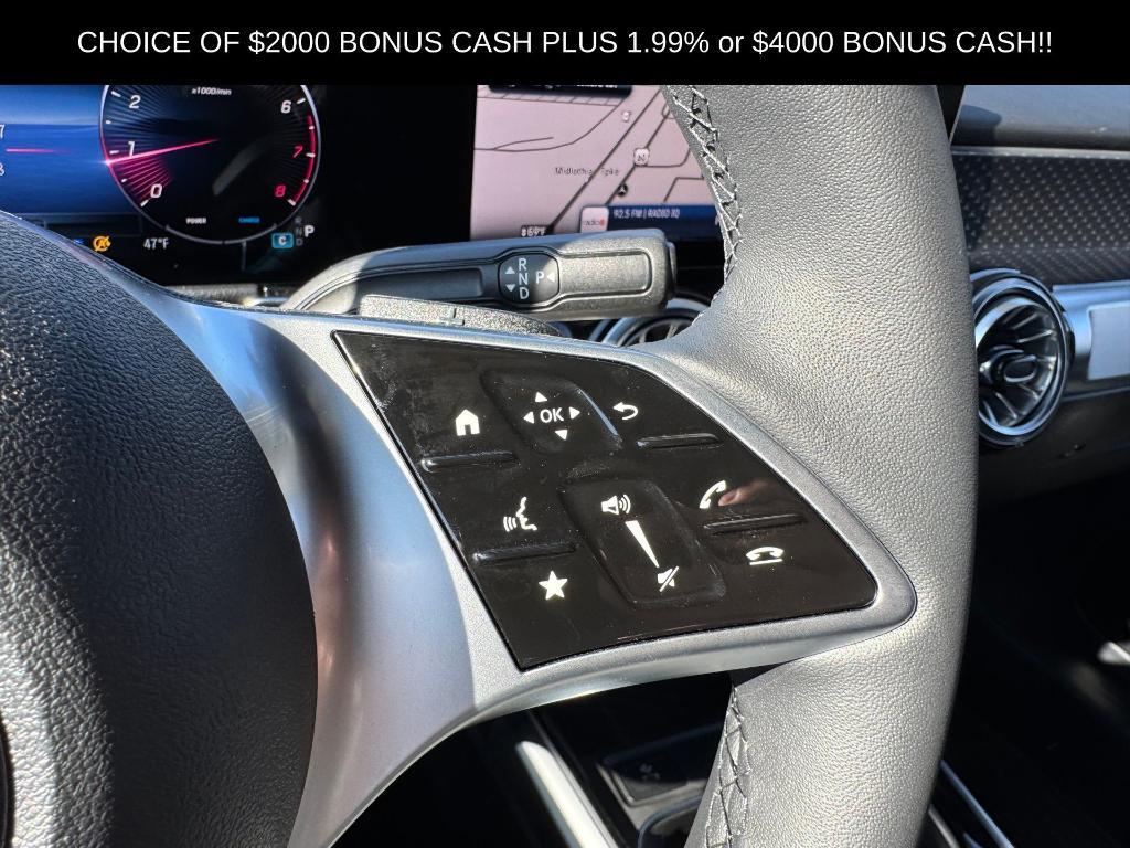 new 2025 Mercedes-Benz GLB 250 car, priced at $50,990