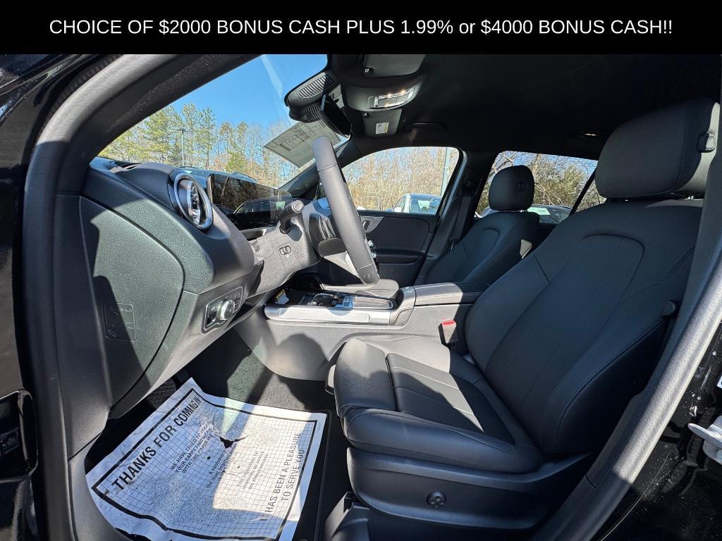 new 2025 Mercedes-Benz GLB 250 car, priced at $50,990