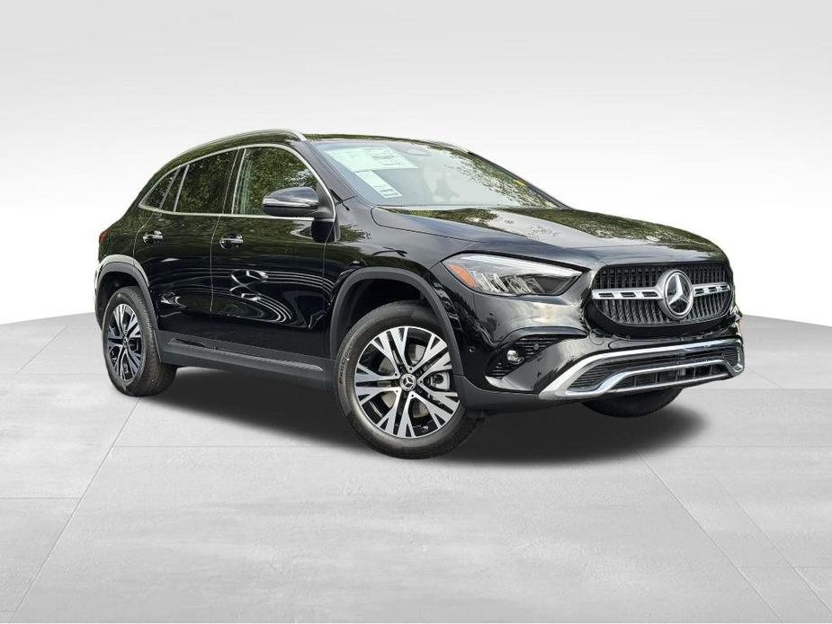 new 2025 Mercedes-Benz GLA 250 car, priced at $50,250