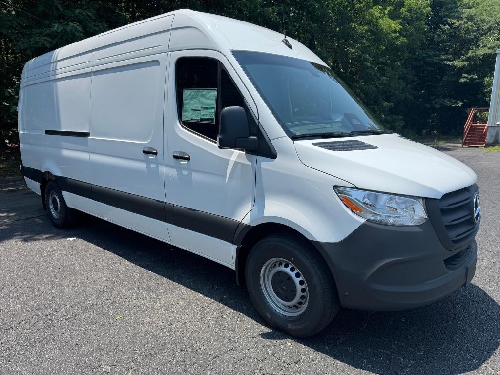 new 2025 Mercedes-Benz Sprinter 2500 car, priced at $59,872
