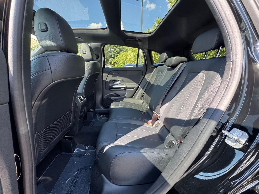 used 2025 Mercedes-Benz GLA 250 car, priced at $46,500