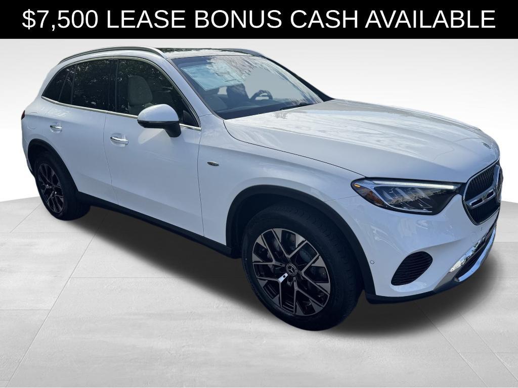 new 2025 Mercedes-Benz GLC 350e car, priced at $67,720