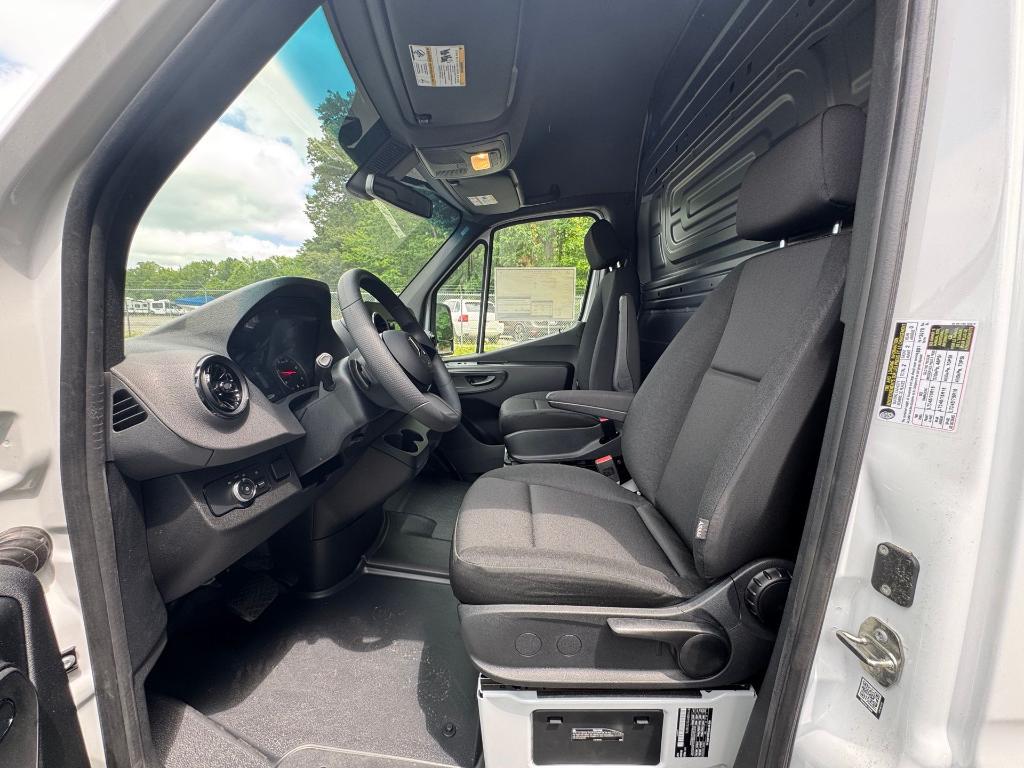 new 2025 Mercedes-Benz Sprinter 2500 car, priced at $59,453