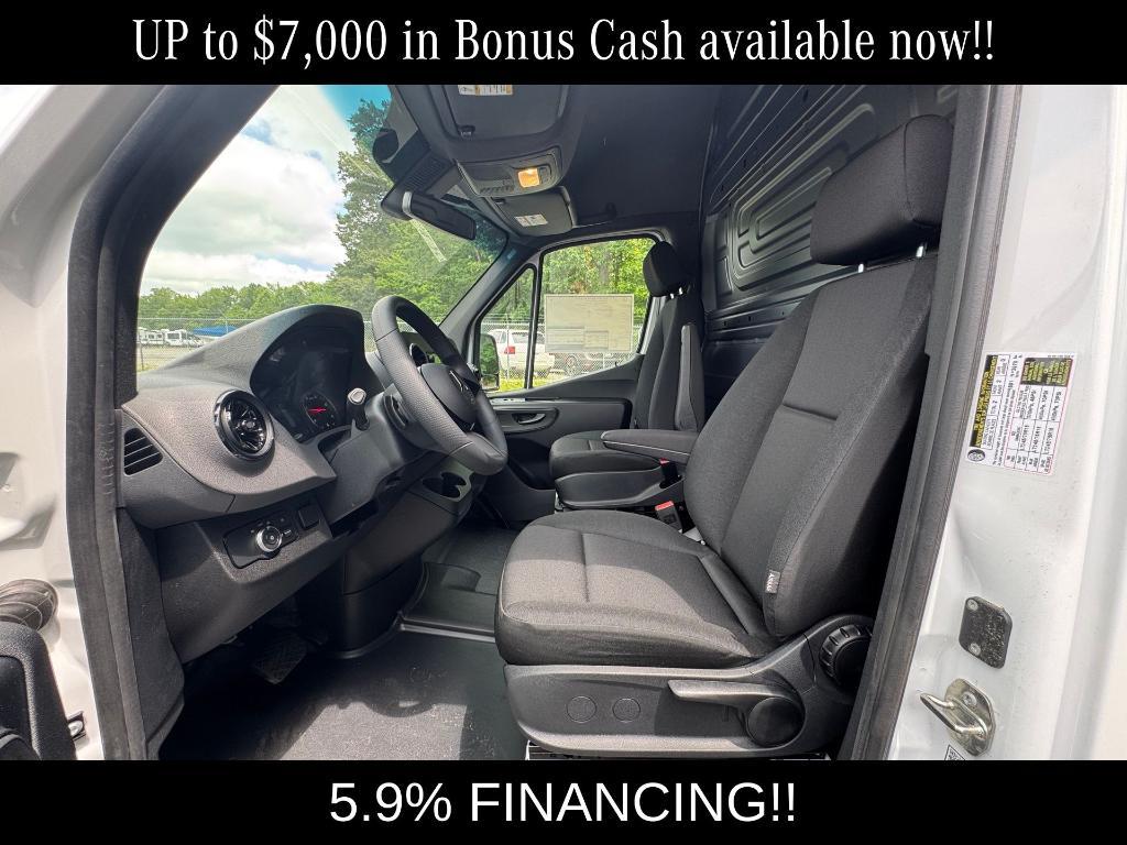new 2025 Mercedes-Benz Sprinter 2500 car, priced at $59,453