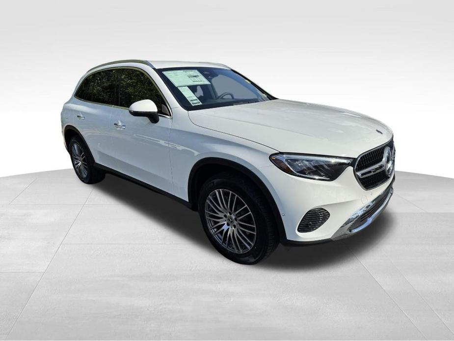 new 2025 Mercedes-Benz GLC 300 car, priced at $53,385