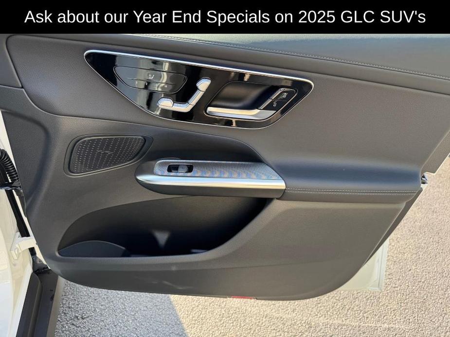 new 2025 Mercedes-Benz GLC 300 car, priced at $53,385